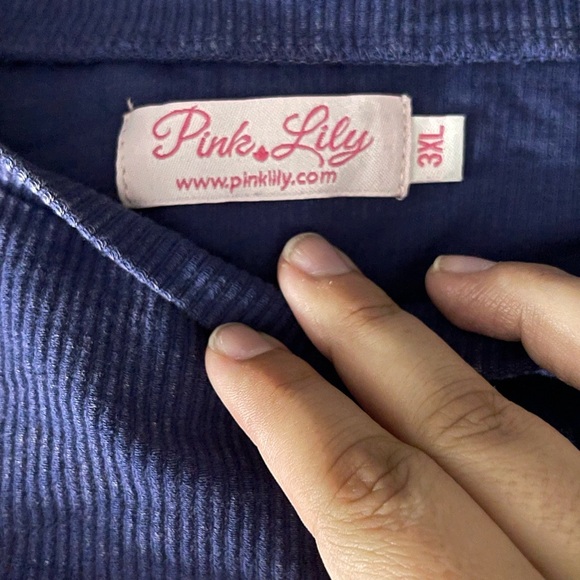 3XL Cropped Blue Pink Lily Sweatshirt - Picture 3 of 3